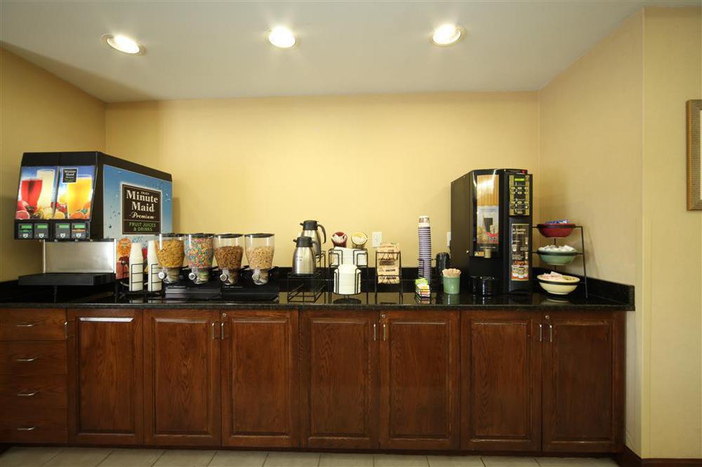 Best Western Plus Edison Hotel 3*