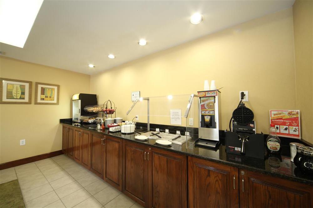 Best Western Plus Edison 3* Garner
